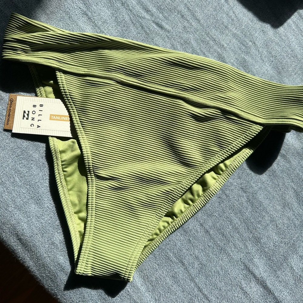 NWT Billabong Tanlines Aruba Bikini Bottoms Women’s XL